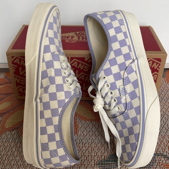 Vans WMNS Authentic
Checkerboard Lilac
VN000BW5LLC
Sneakers - Picture 11 of 16